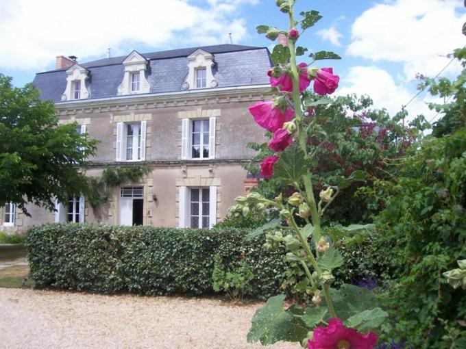 La Jariette Bed & Breakfast Airvault Ngoại thất bức ảnh
