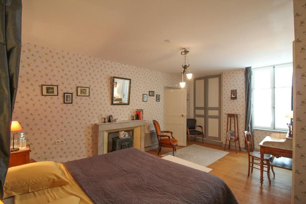 La Jariette Bed & Breakfast Airvault Ngoại thất bức ảnh
